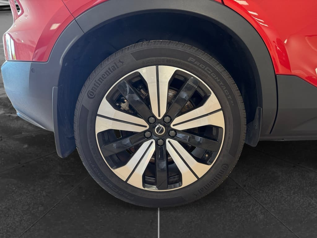 2023 Volvo C40 Recharge view 38
