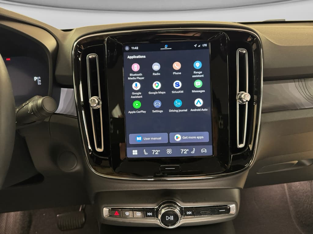 2023 Volvo C40 Recharge view 12