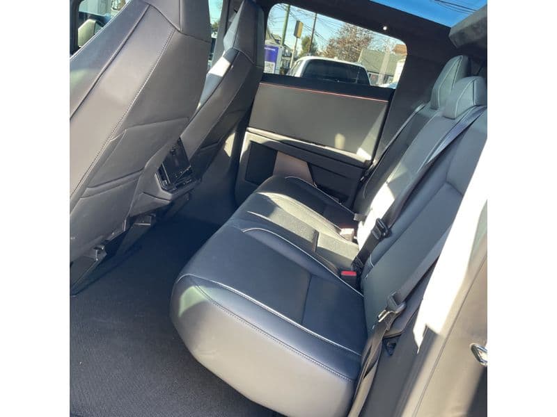 2024 Tesla Cybertruck view 6