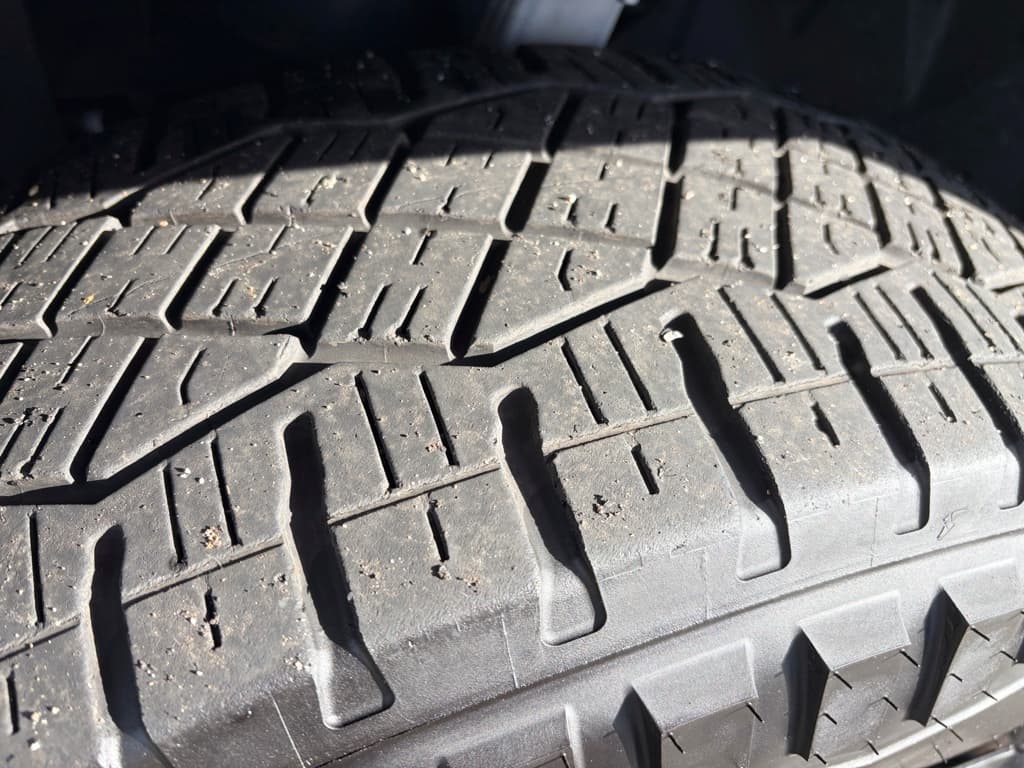 2024 Tesla Cybertruck view 41