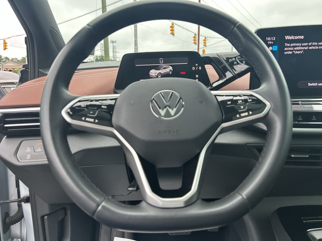 2021 Volkswagen ID.4 view 8