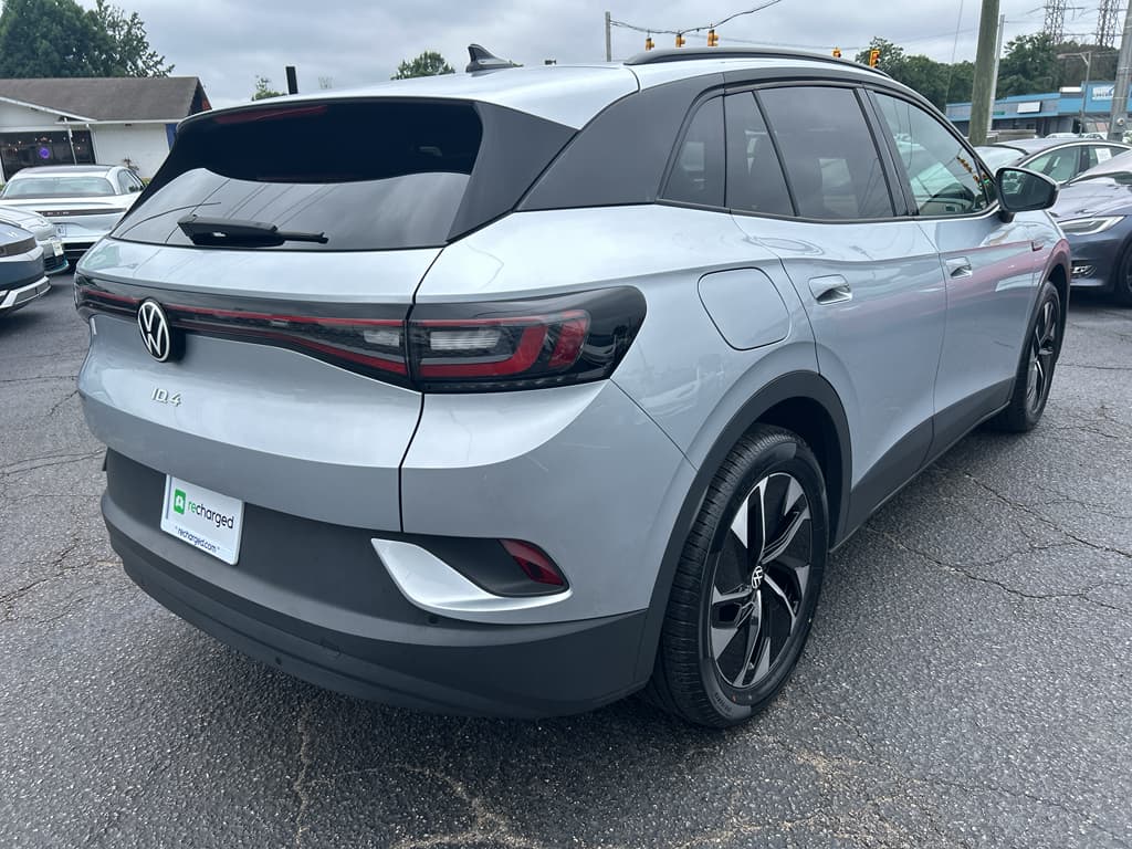 2021 Volkswagen ID.4 view 3