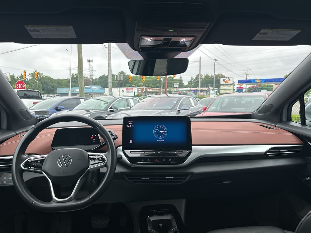 2021 Volkswagen ID.4 view 14