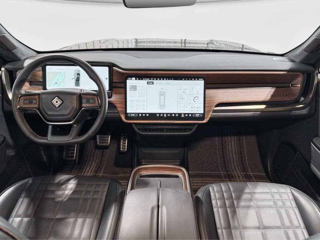 2026 Rivian R1T view 15