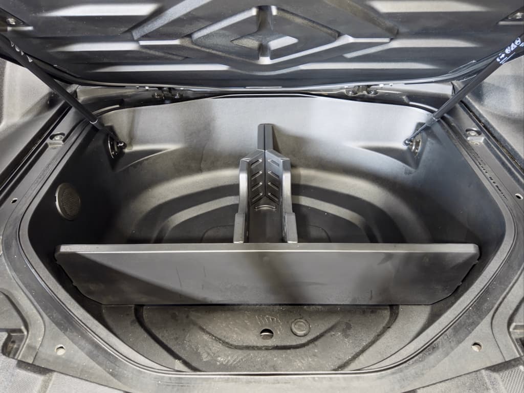 2026 Rivian R1T view 26