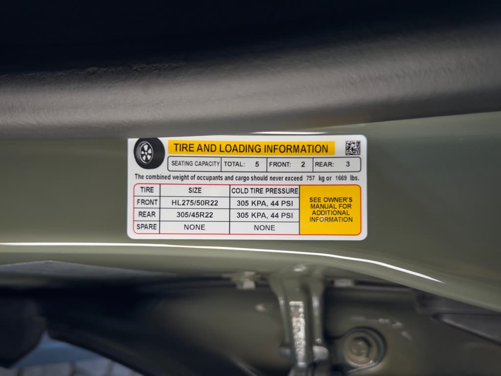 2026 Rivian R1T view 31