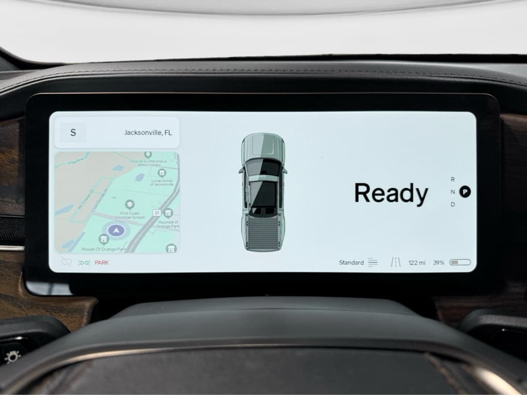 2026 Rivian R1T view 9