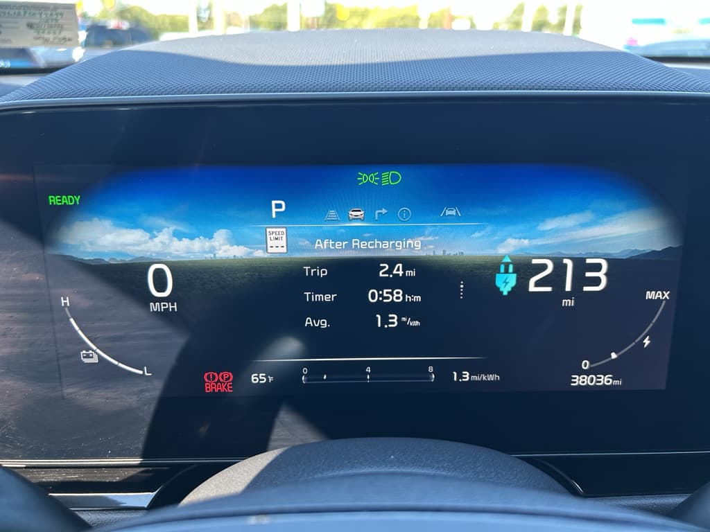 2023 Kia Niro EV view 9