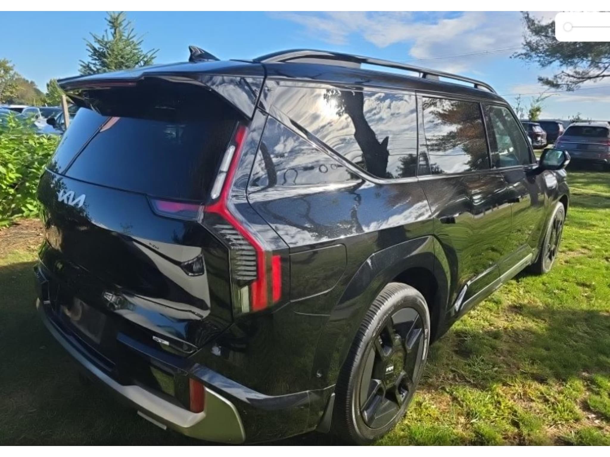 2024 Kia EV9 view 3