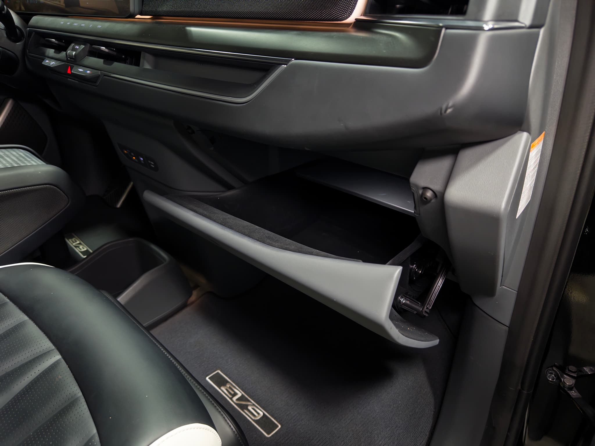 2024 Kia EV9 view 20