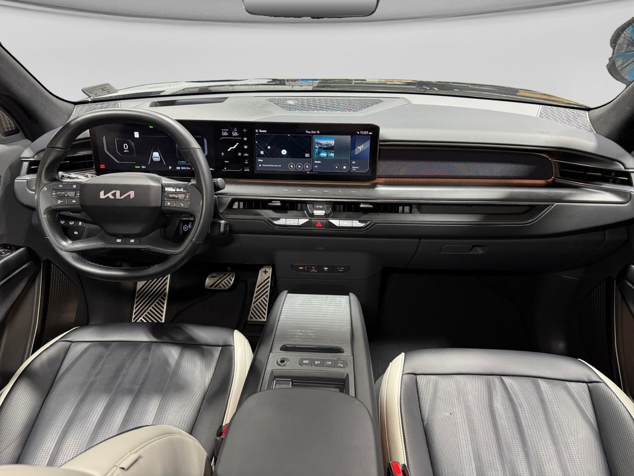 2024 Kia EV9 view 16