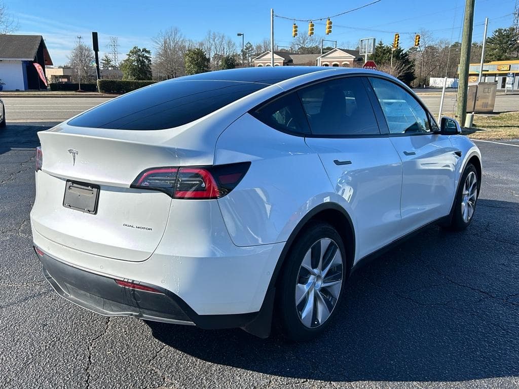 2020 Tesla Model Y view 3