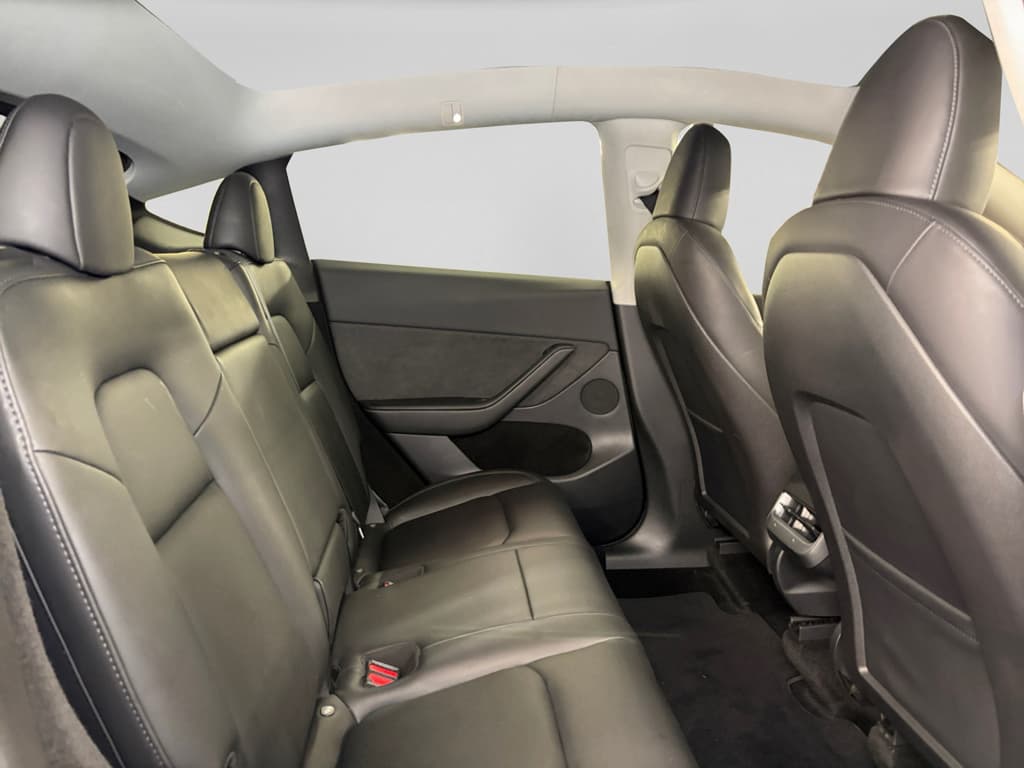 2023 Tesla Model Y view 23