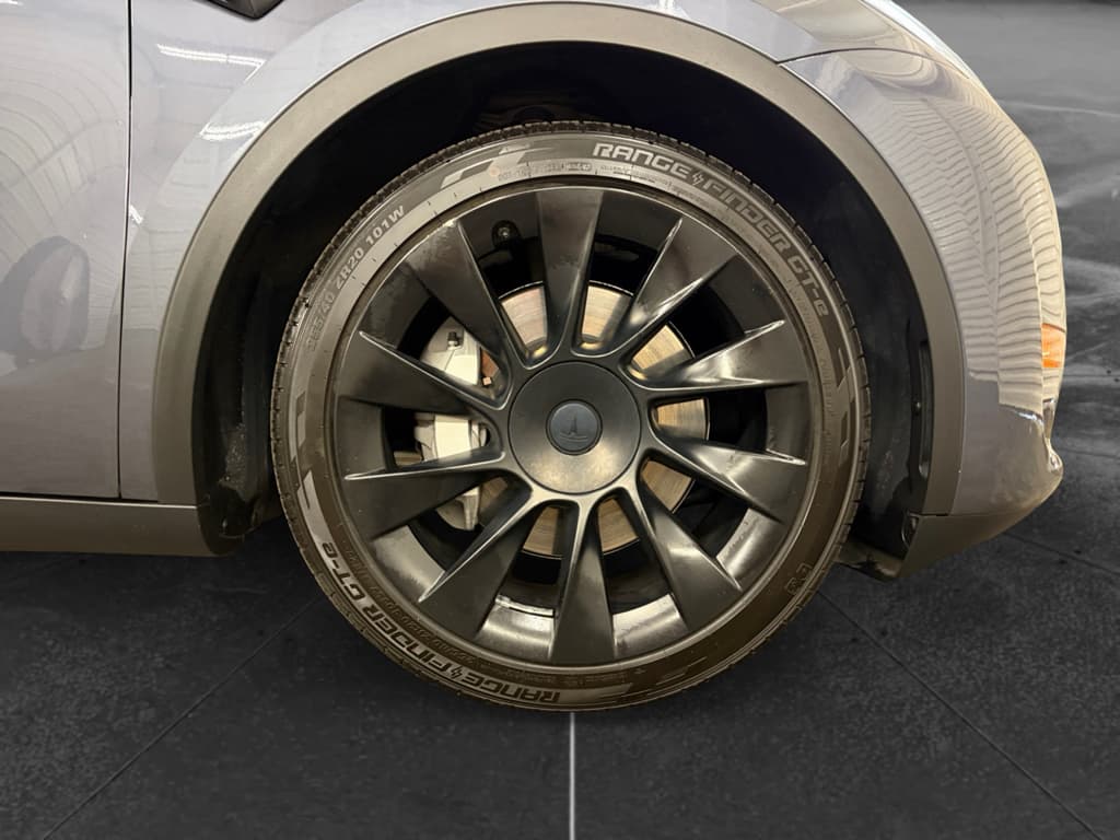 2023 Tesla Model Y view 33