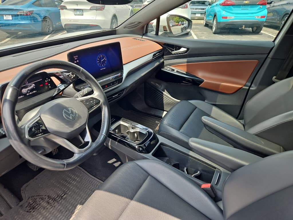 2021 Volkswagen ID.4 view 6