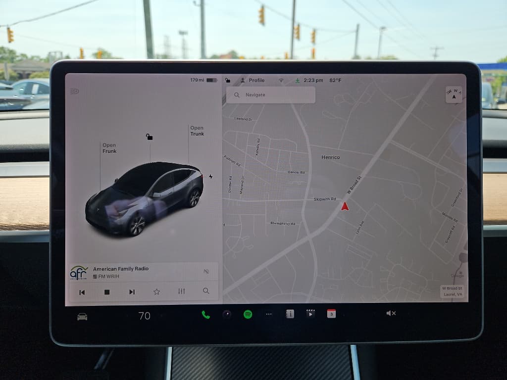 2020 Tesla Model Y view 10