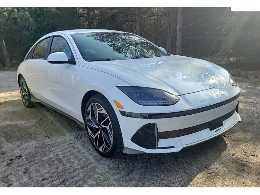 2023 Hyundai IONIQ 6 view 5