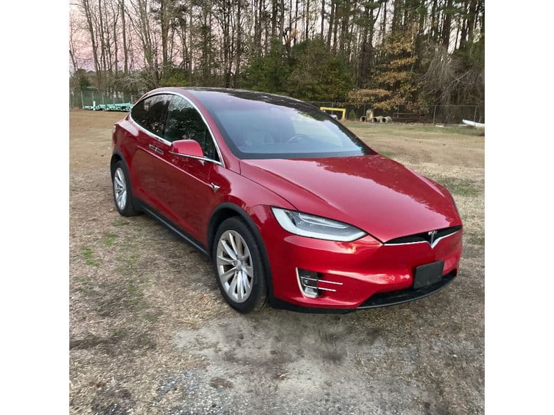 2017 Tesla Model X view 7