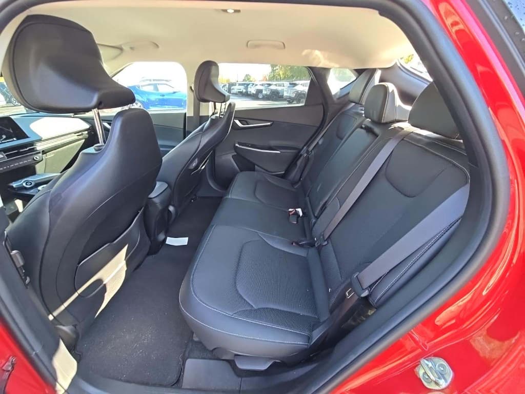 2022 Kia EV6 view 6