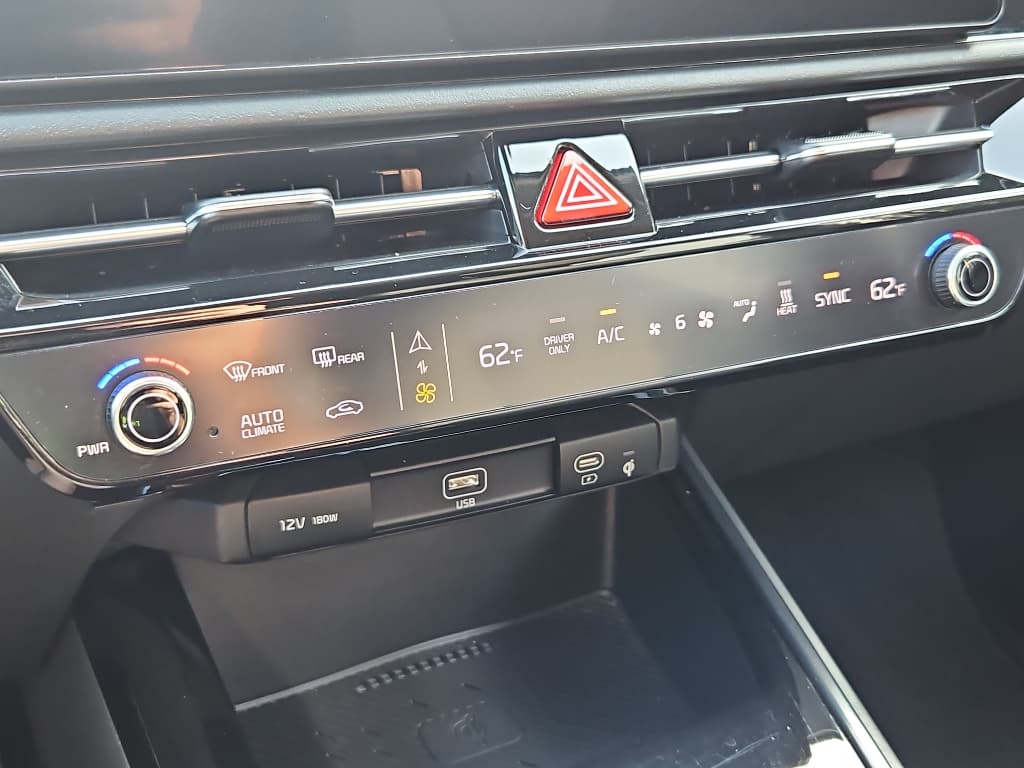 2023 Kia Niro EV view 15