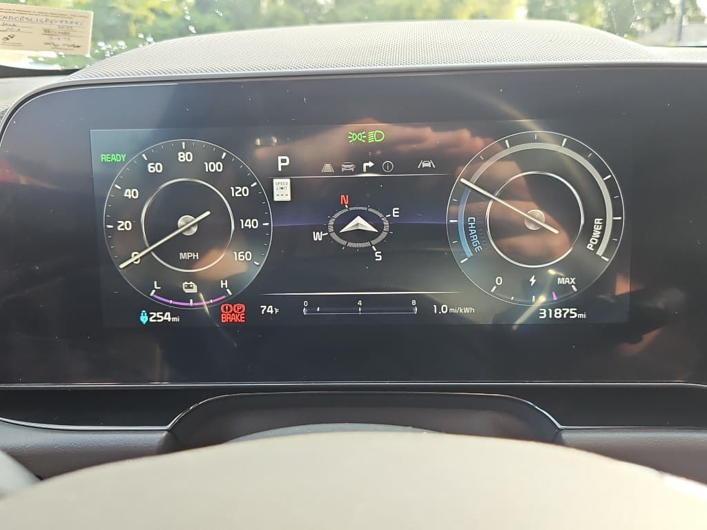 2023 Kia Niro EV view 10