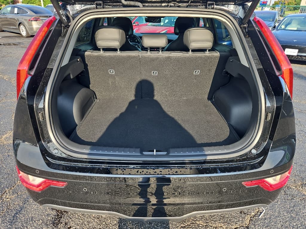 2023 Kia Niro EV view 22