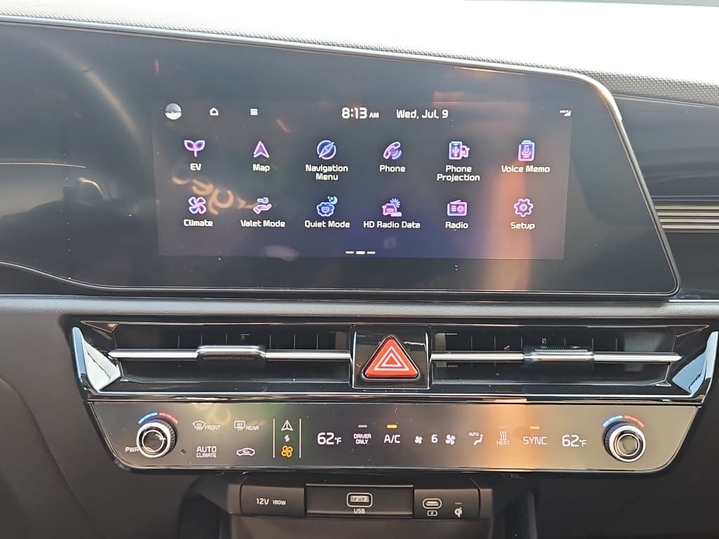 2023 Kia Niro EV view 11
