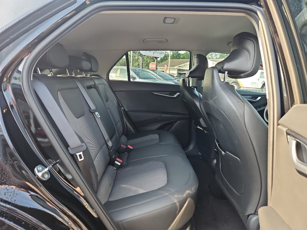 2023 Kia Niro EV view 21