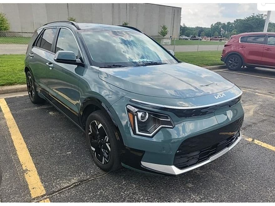 2023 Kia Niro EV view 2