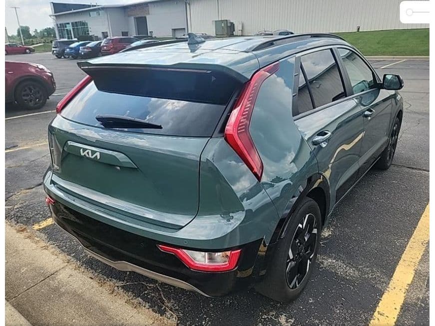 2023 Kia Niro EV view 4
