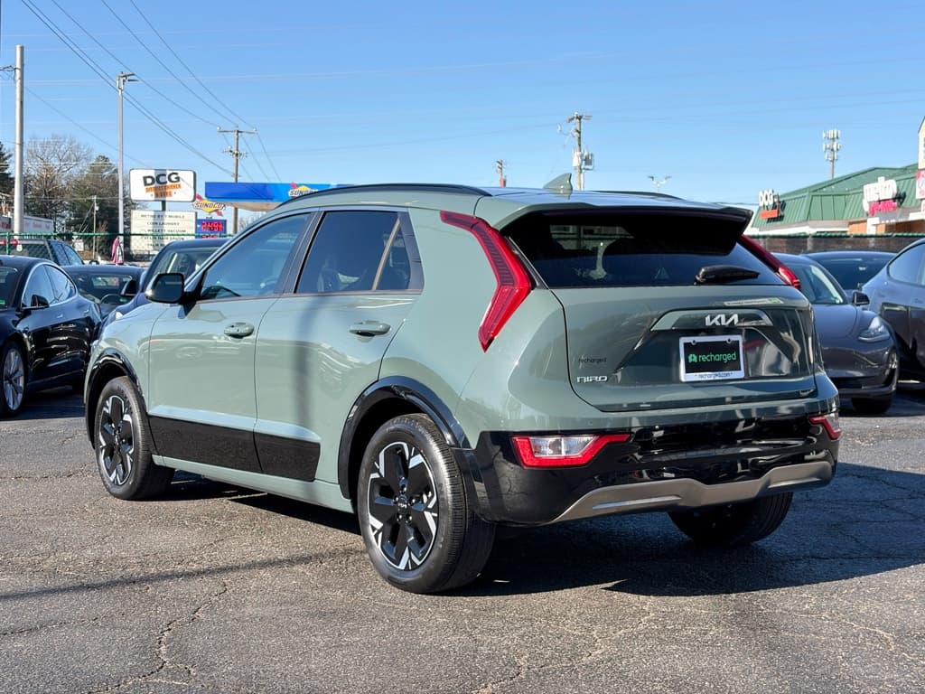 2023 Kia Niro EV view 2