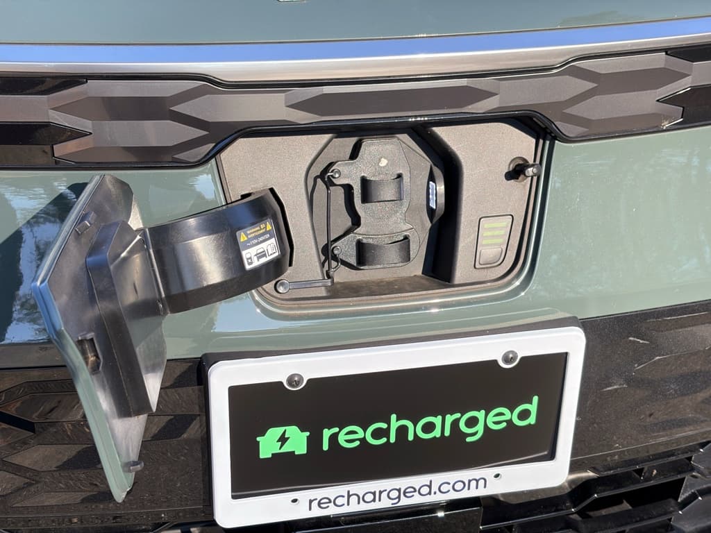 2023 Kia Niro EV view 5