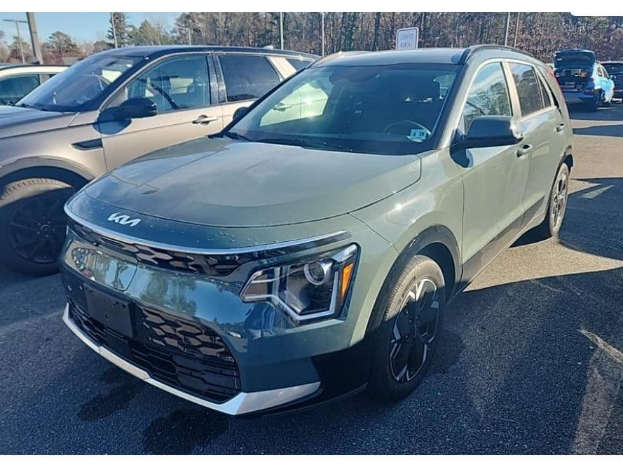 2023 Kia Niro EV view 1