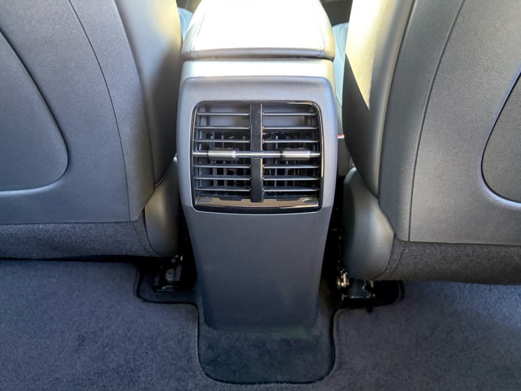 2023 Kia Niro EV view 22