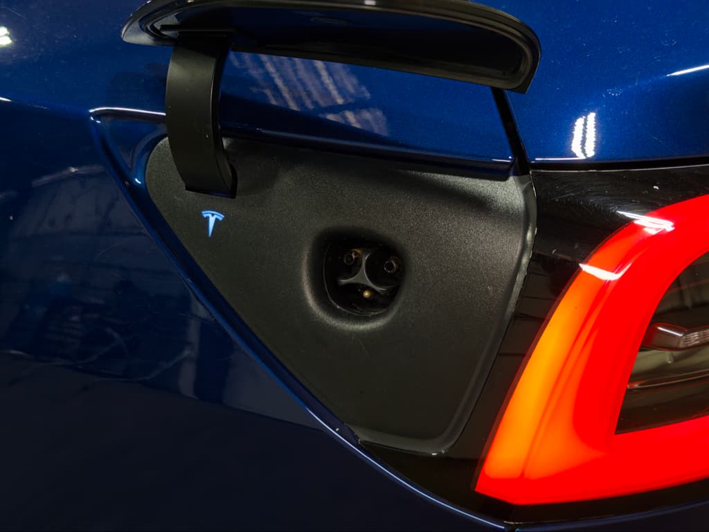 2021 Tesla Model 3 view 5