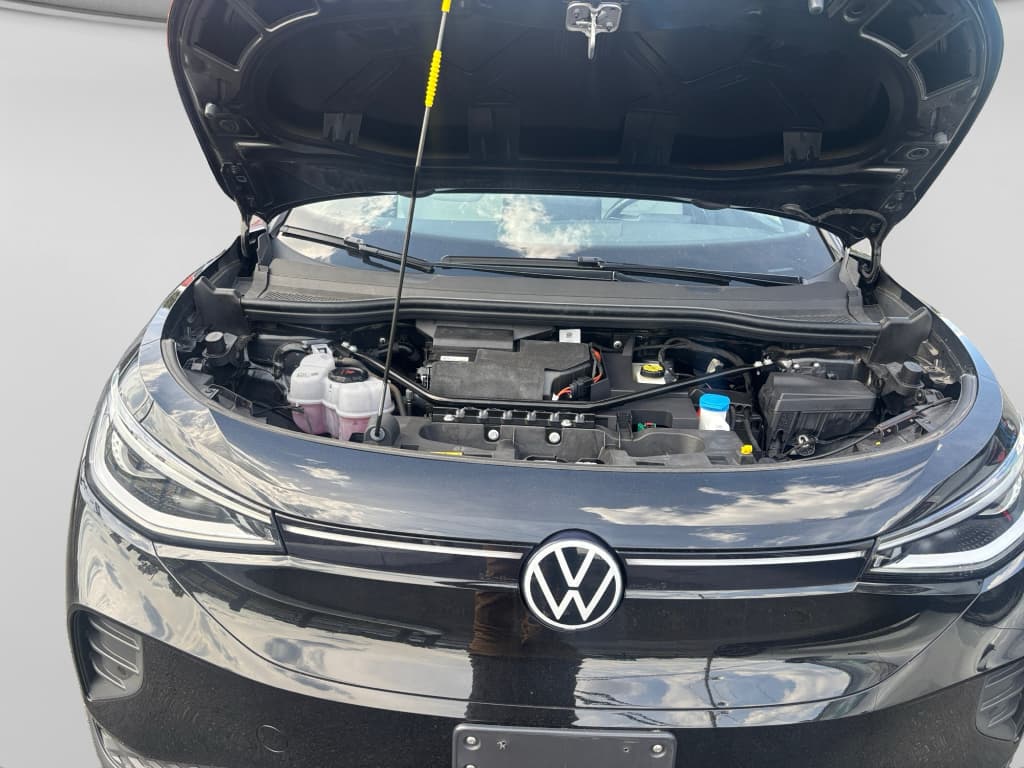 2022 Volkswagen ID.4 view 11