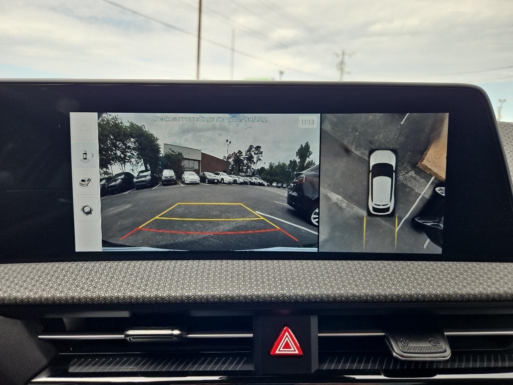 2022 Kia EV6 view 11