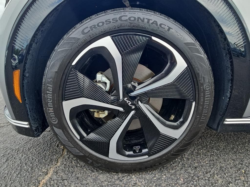 2022 Kia EV6 view 25