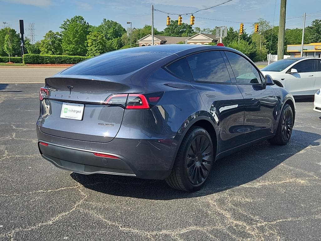 2020 Tesla Model Y view 3