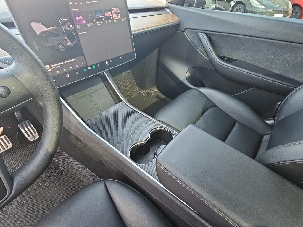 2020 Tesla Model Y view 14