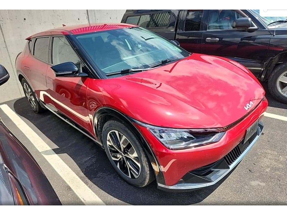 2022 Kia EV6 view 5