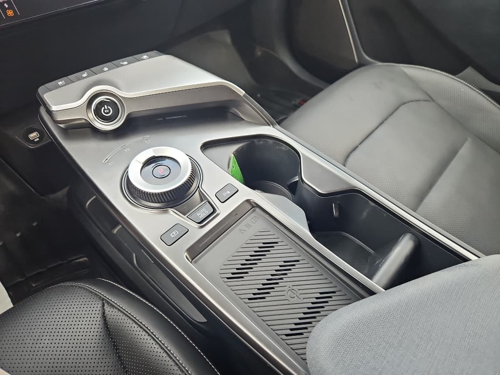 2022 Kia EV6 view 19