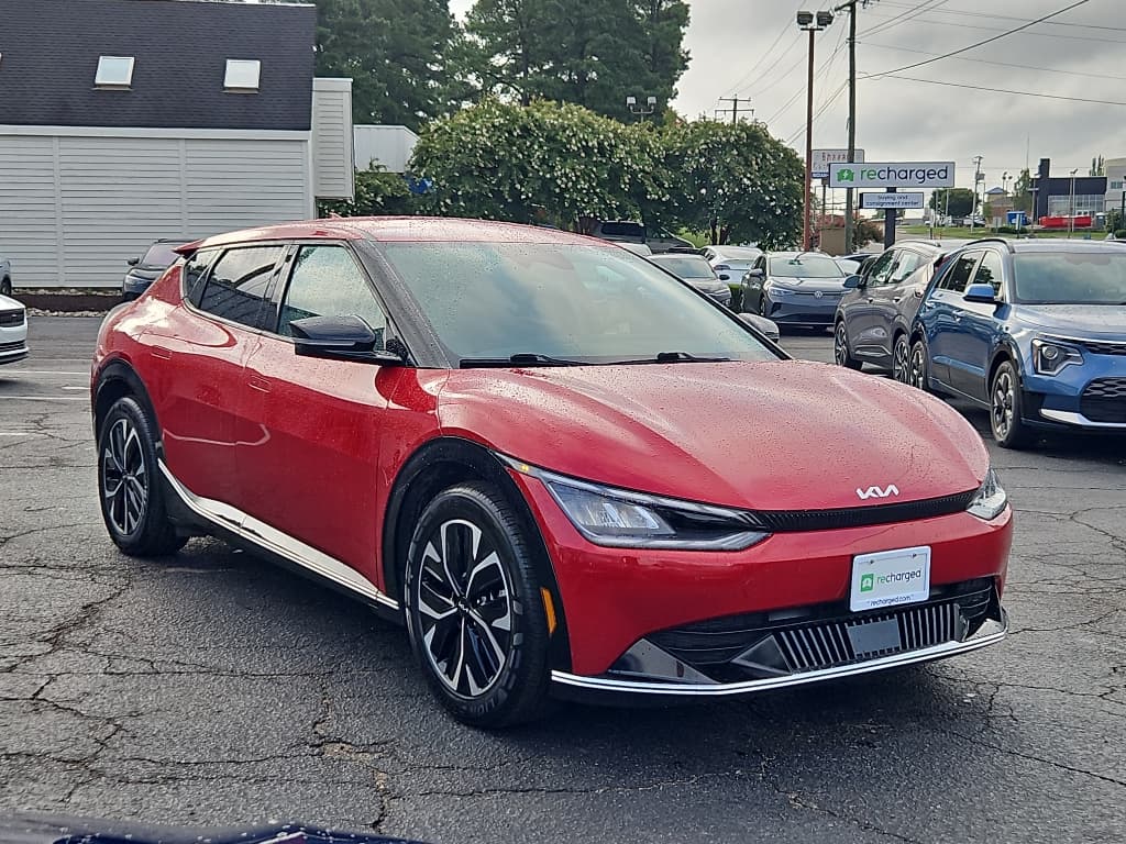 2022 Kia EV6 view 4