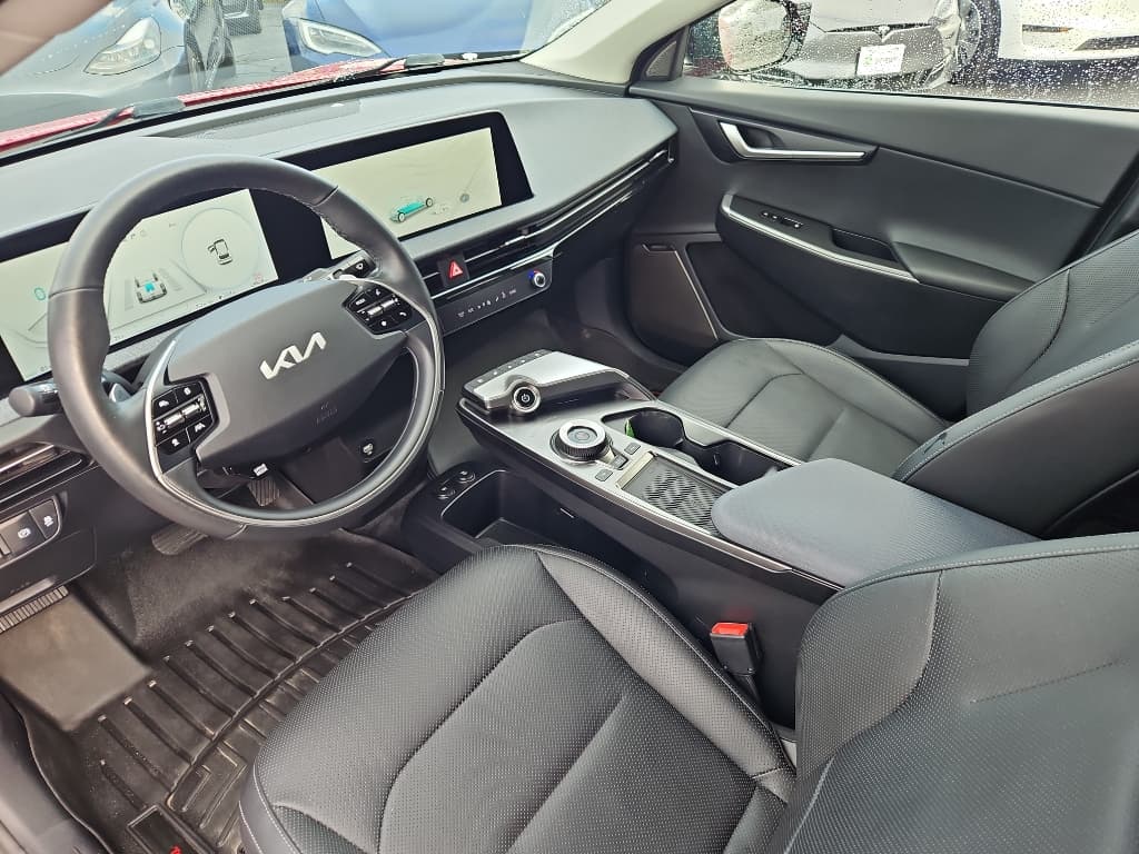 2022 Kia EV6 view 18