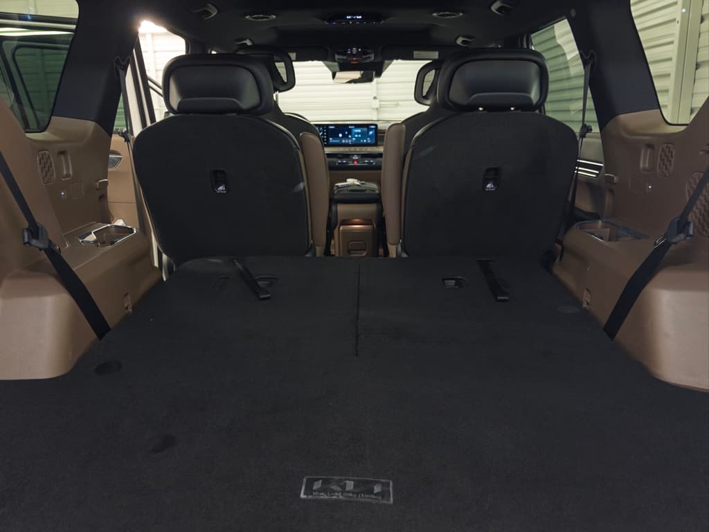 2024 Kia EV9 view 28