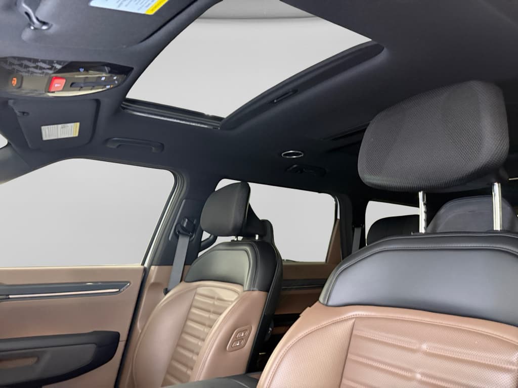2024 Kia EV9 view 17