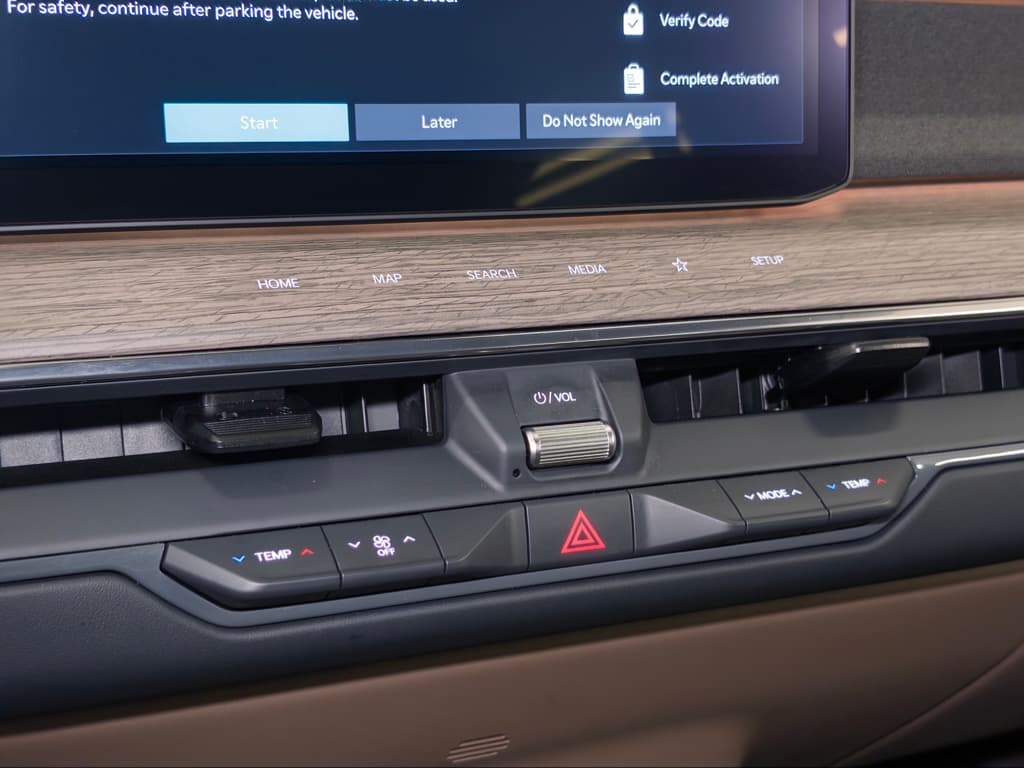 2024 Kia EV9 view 12