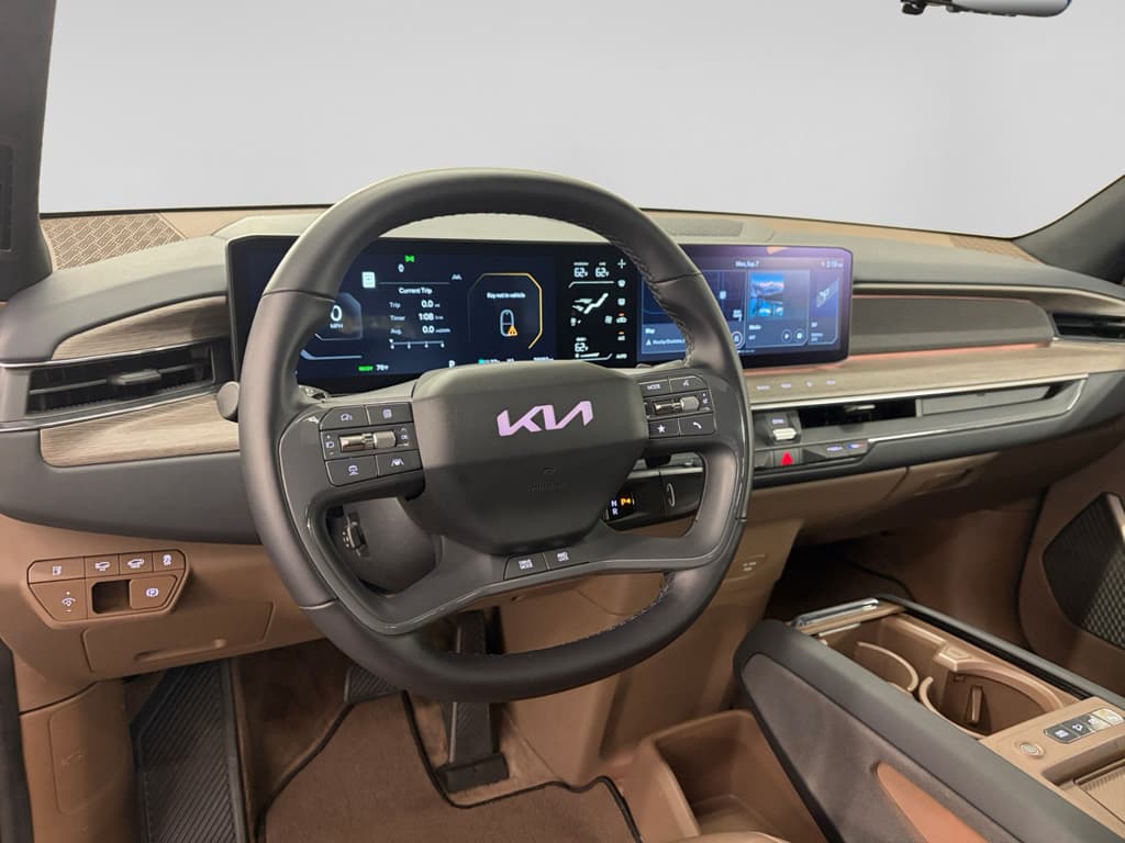 2024 Kia EV9 view 14