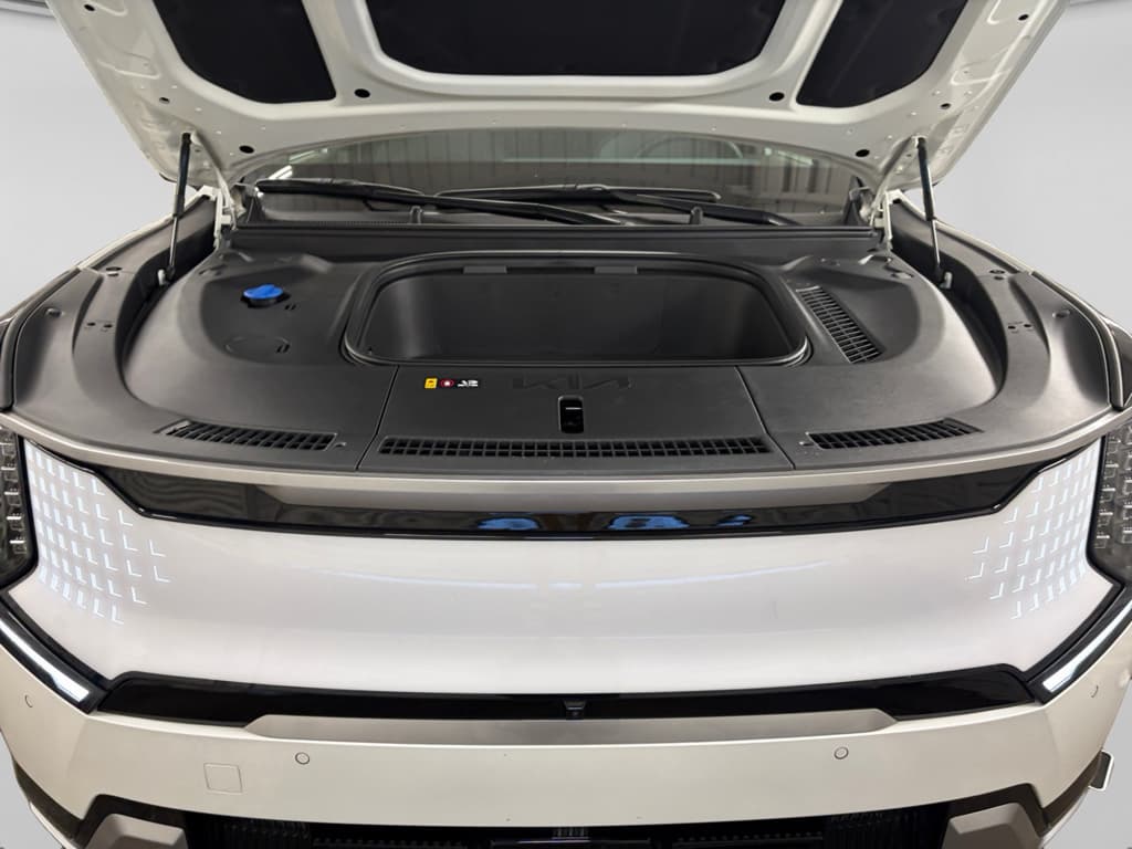 2024 Kia EV9 view 18