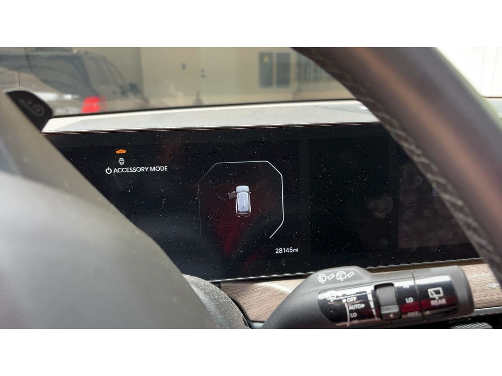 2024 Kia EV9 view 7